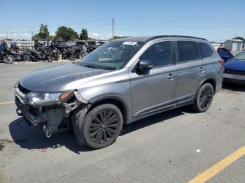  Salvage Mitsubishi Outlander