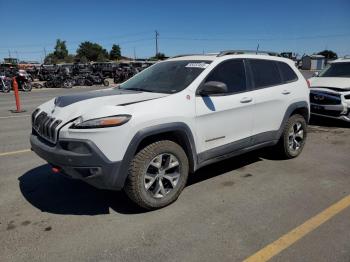  Salvage Jeep Cherokee