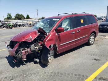  Salvage Chrysler Minivan