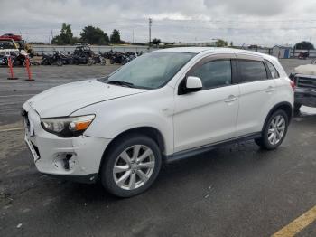  Salvage Mitsubishi Outlander