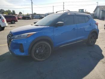  Salvage Nissan Kicks