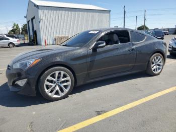  Salvage Hyundai Genesis
