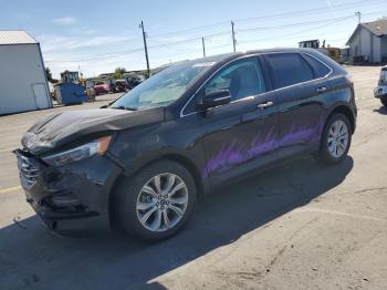  Salvage Ford Edge