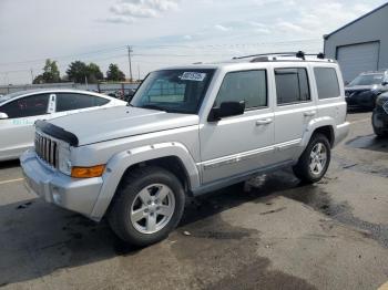  Salvage Jeep Commander