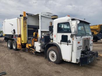  Salvage Peterbilt Tractor 320