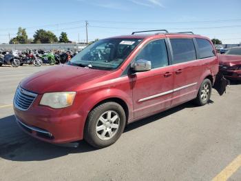  Salvage Chrysler Minivan