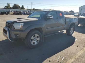  Salvage Toyota Tacoma