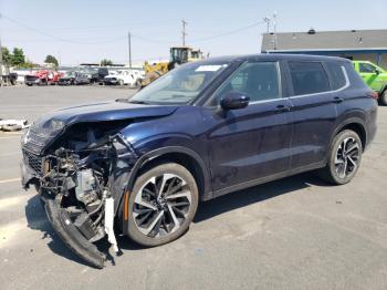  Salvage Mitsubishi Outlander