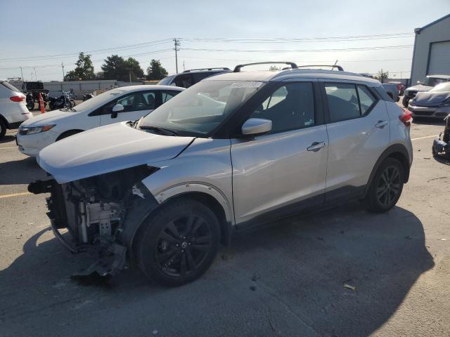  Salvage Nissan Kicks