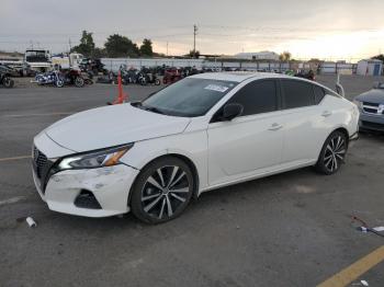  Salvage Nissan Altima