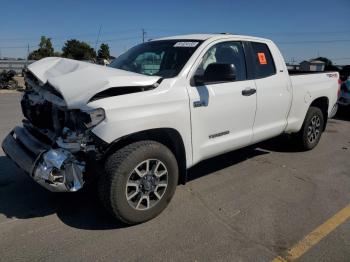  Salvage Toyota Tundra