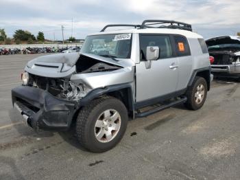  Salvage Toyota FJ Cruiser