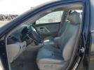 Toyota Camry Le Image 4