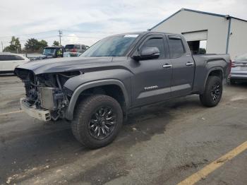  Salvage Toyota Tundra