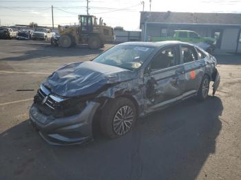  Salvage Volkswagen Jetta