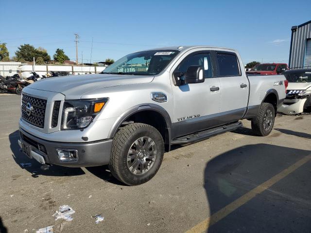 Salvage Nissan Titan