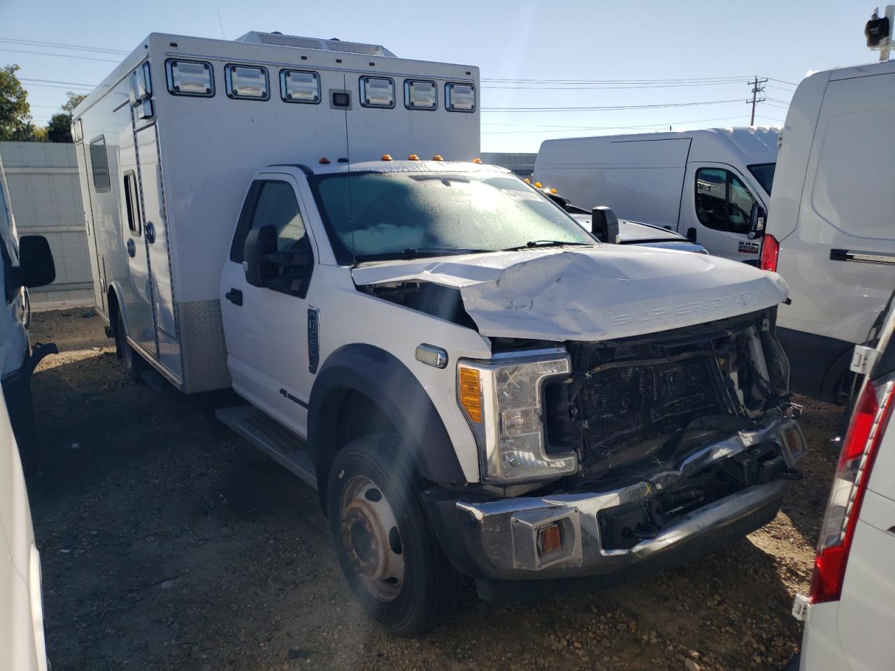 Ford F-450 Super Duty Image 3