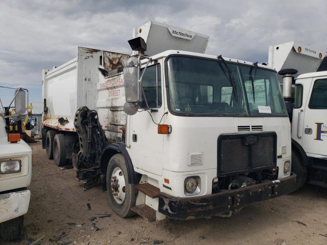  Salvage Autocar Llc Xpeditor