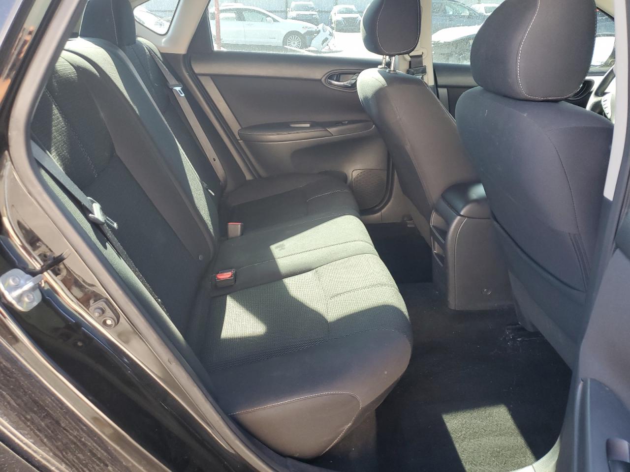 Nissan Sentra S Image 6