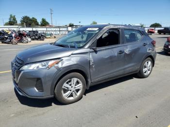  Salvage Nissan Kicks Play