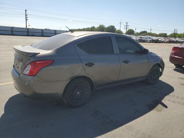 Nissan Versa S Image 5