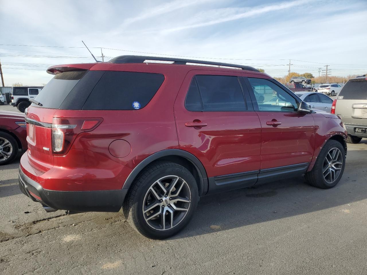 Ford Explorer Sport Image 13