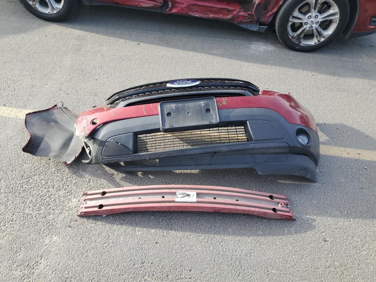 Ford Explorer Sport Image 3