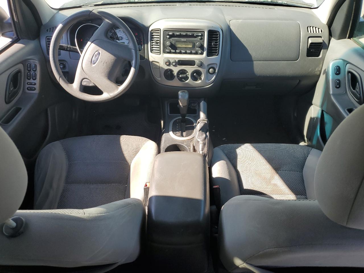 Ford Escape Xlt Image 8