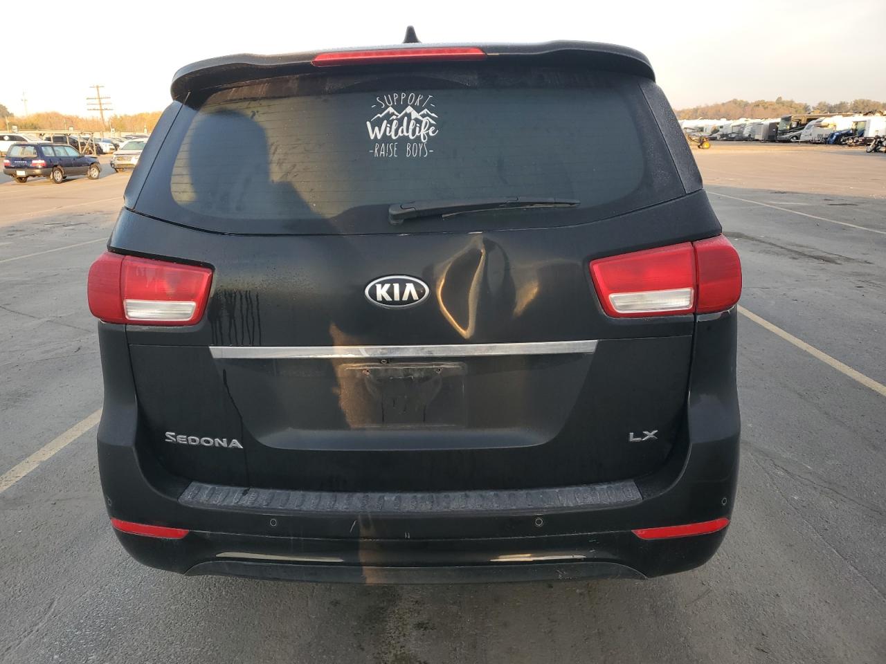 Kia Sedona Lx Image 13