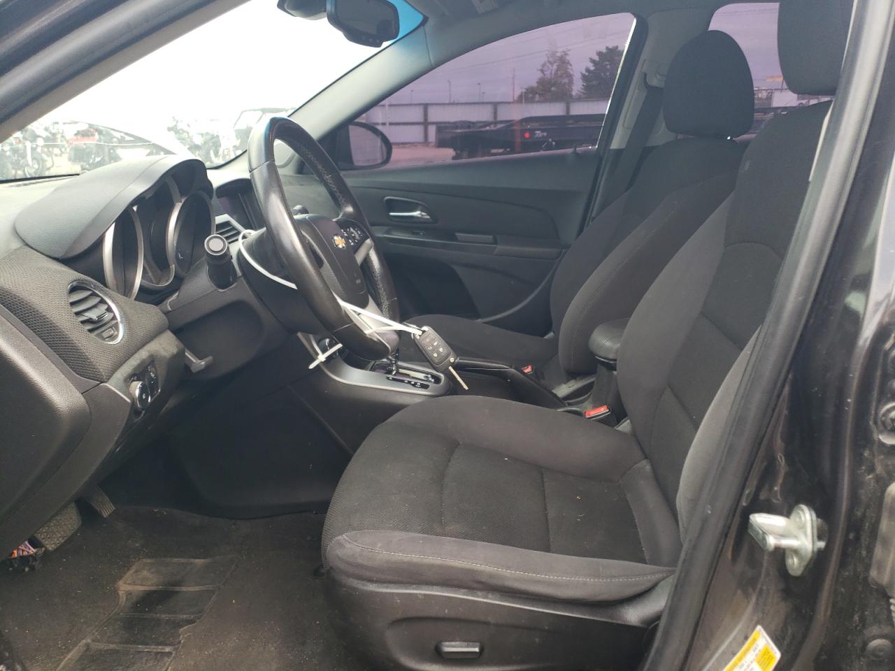 Chevrolet Cruze Lt Image 3