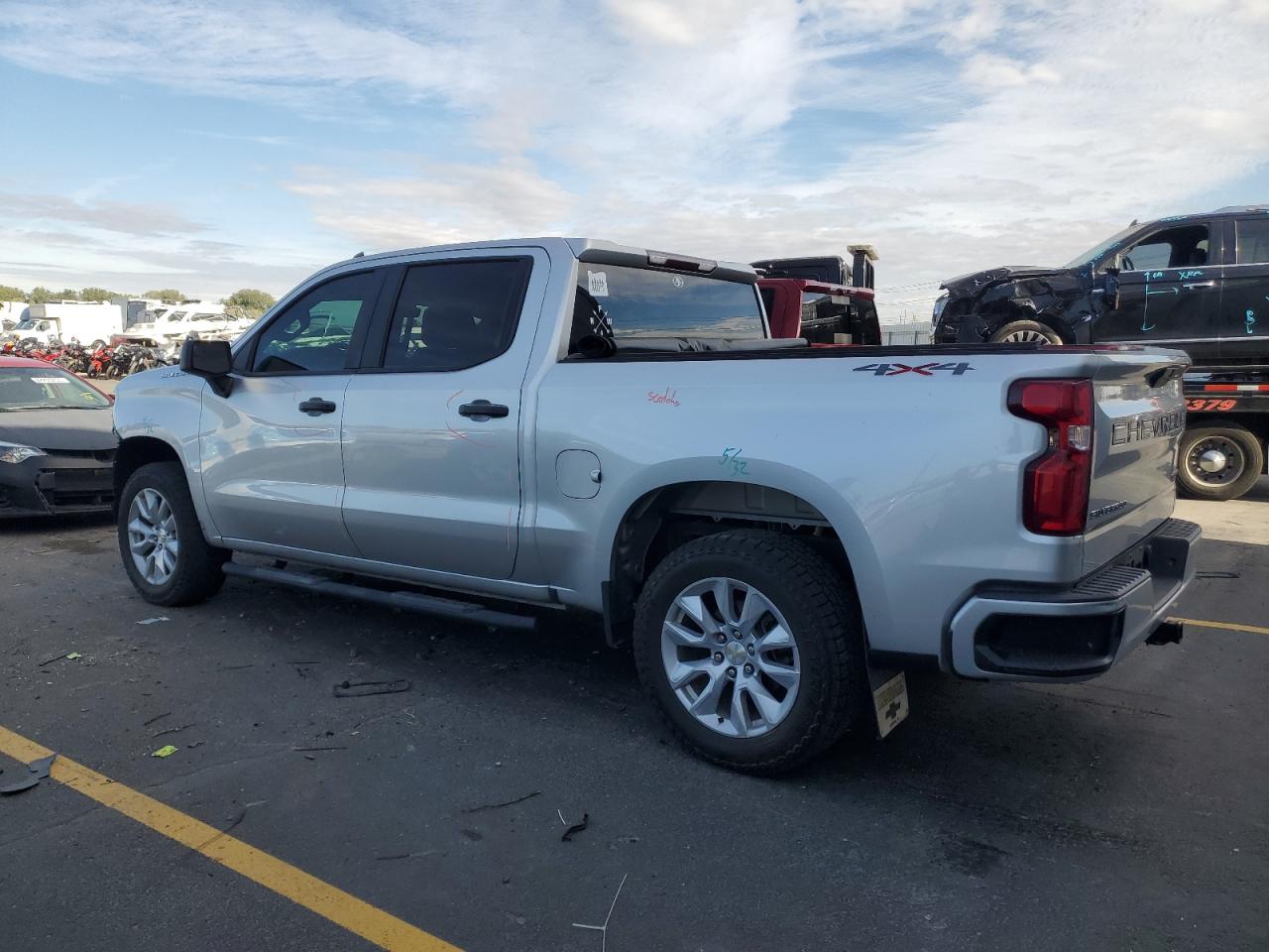 Chevrolet Silverado K1500 Custom Image 2