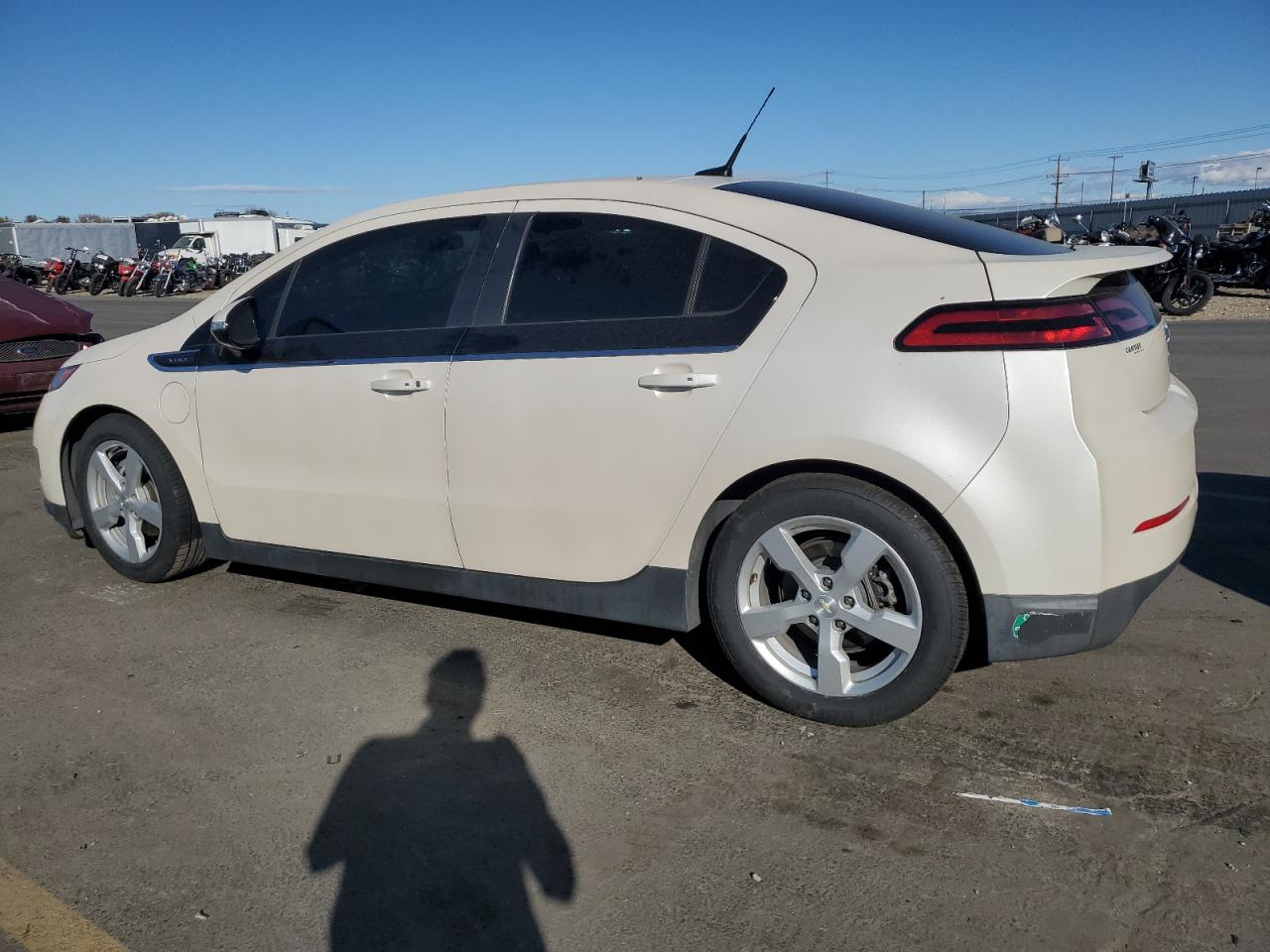 Chevrolet Volt Image 2