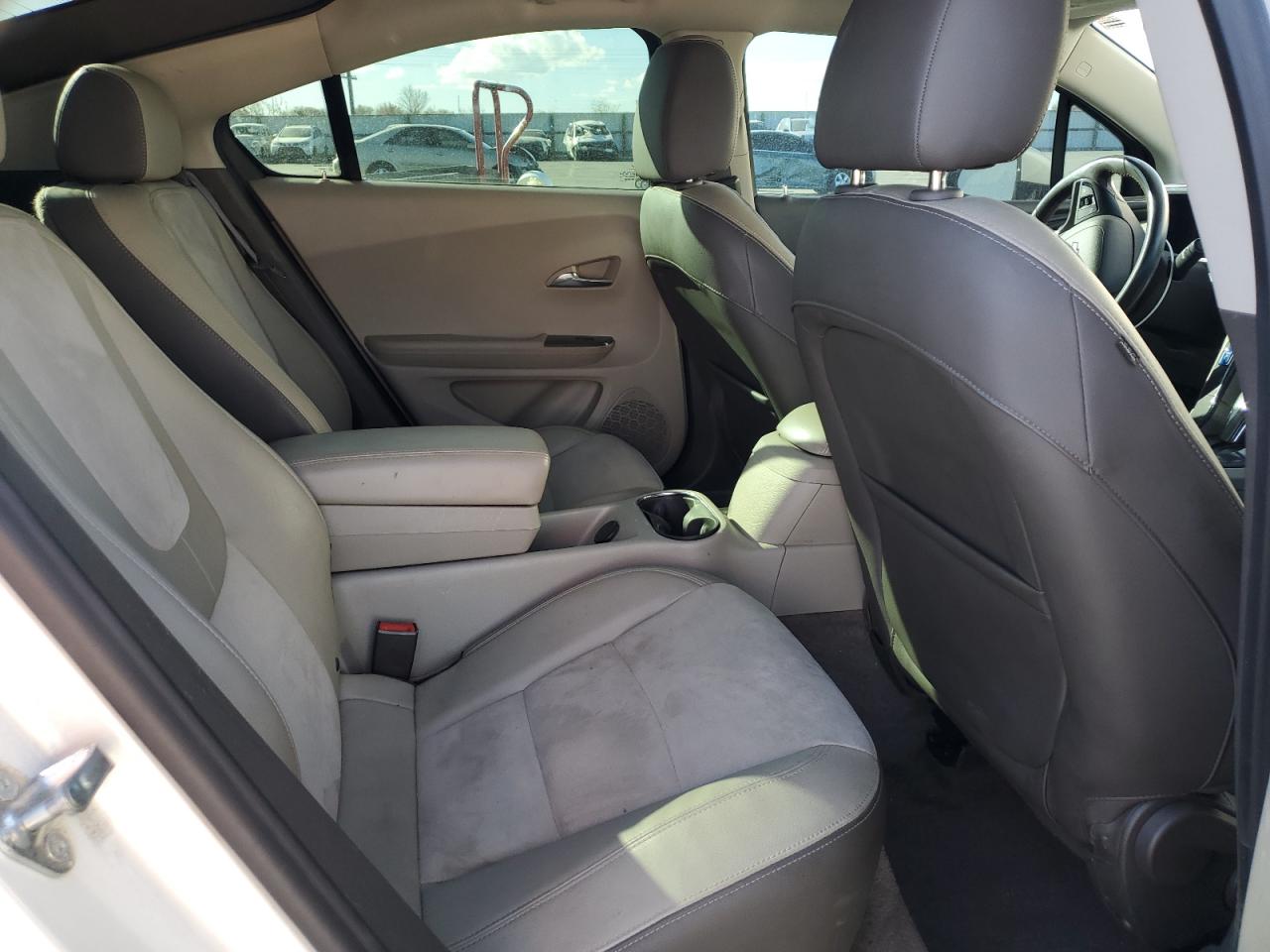 Chevrolet Volt Image 9