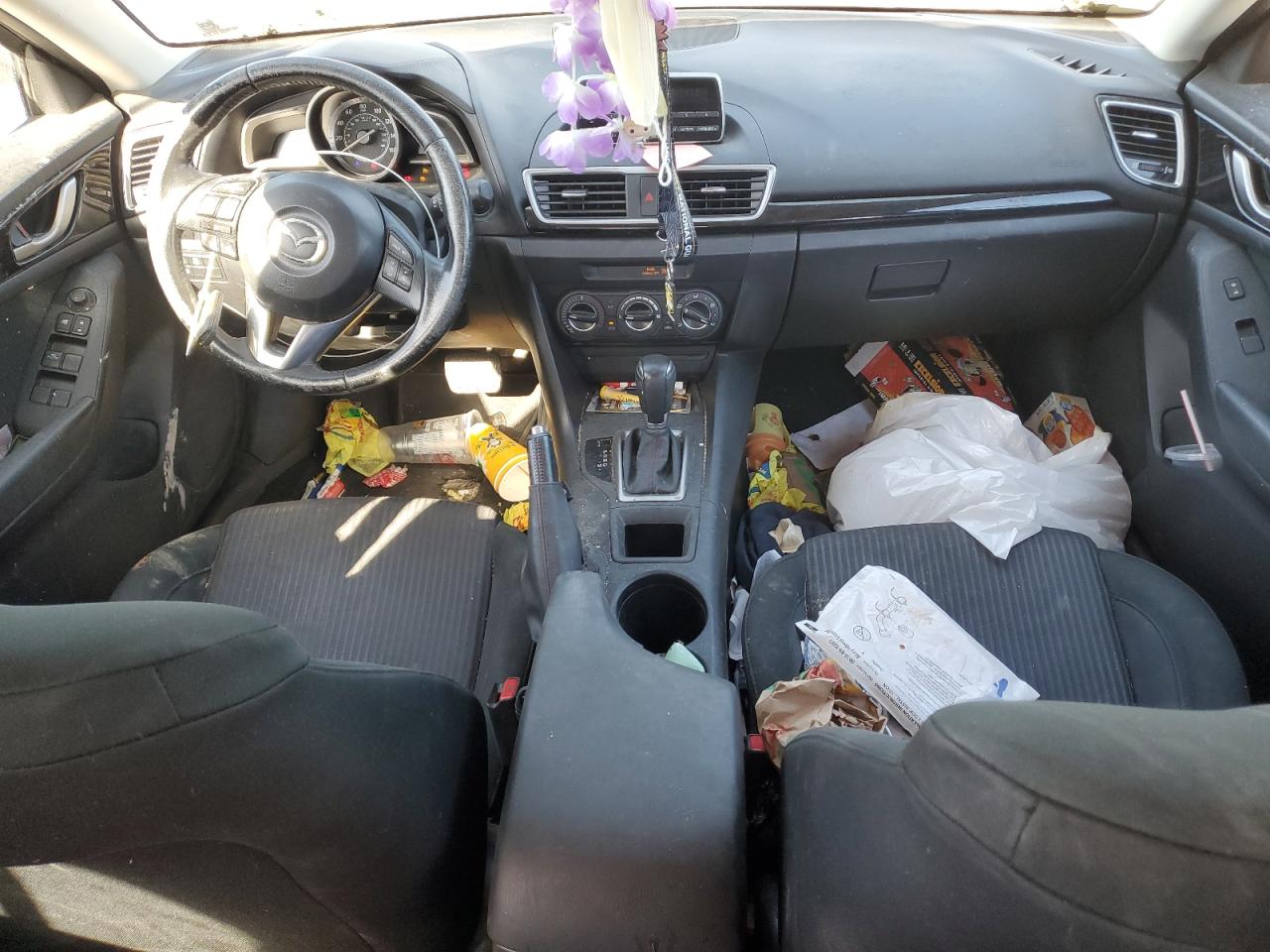 Mazda 3 Touring Image 8