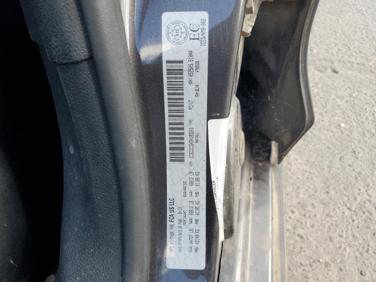 Chrysler 200 C Image 12