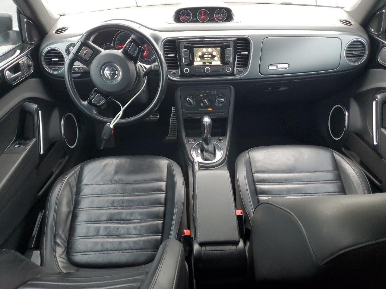 Volkswagen Beetle Turbo Image 8