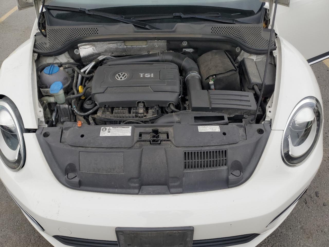 Volkswagen Beetle Turbo Image 6