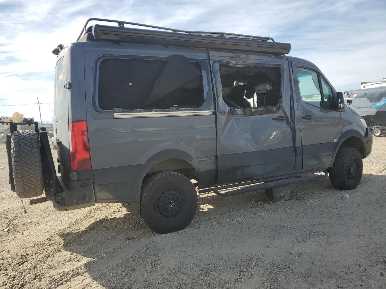 Mercedes-Benz Sprinter 2500 Image 9