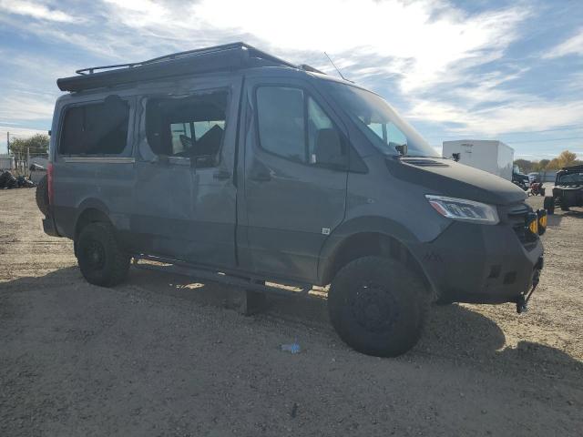 Mercedes-Benz Sprinter 2500 Image 10