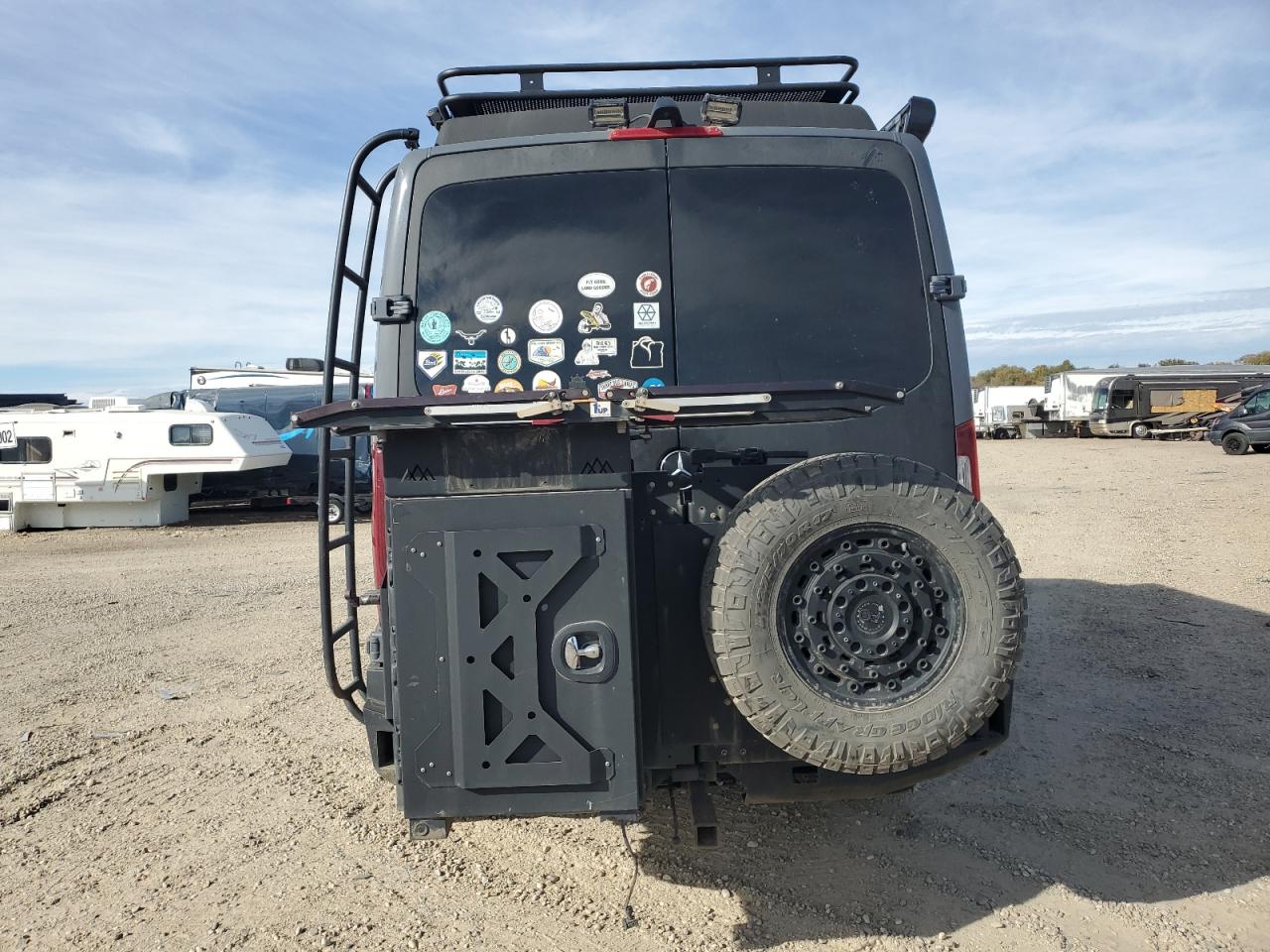 Mercedes-Benz Sprinter 2500 Image 11