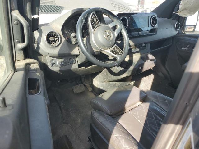 Mercedes-Benz Sprinter 2500 Image 3