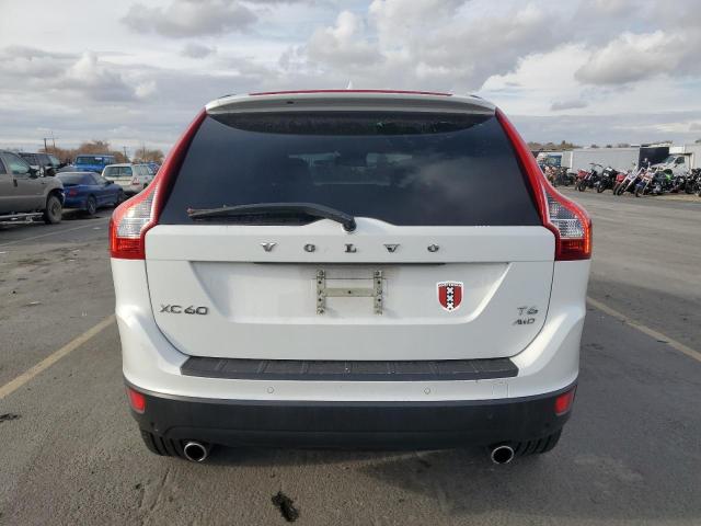 Volvo XC60 T6 Image 12