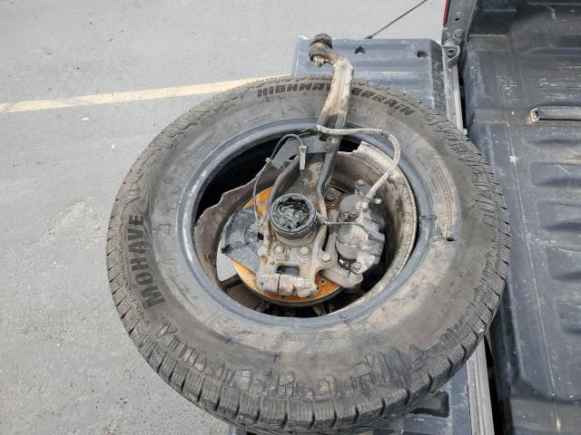 Nissan Frontier Crew Cab Le Image 10