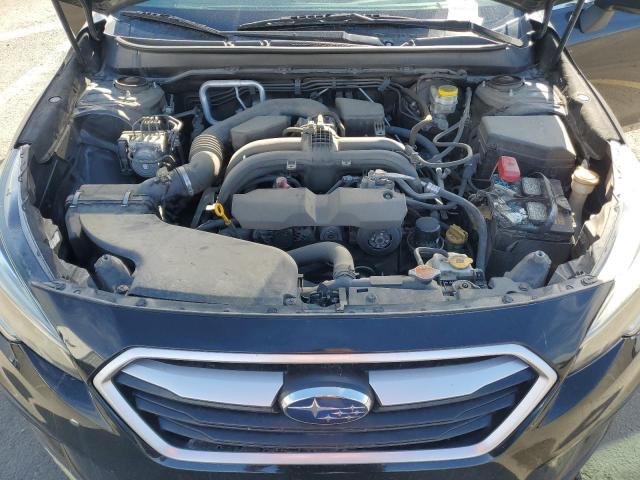 Subaru Legacy 2.5i Image 8