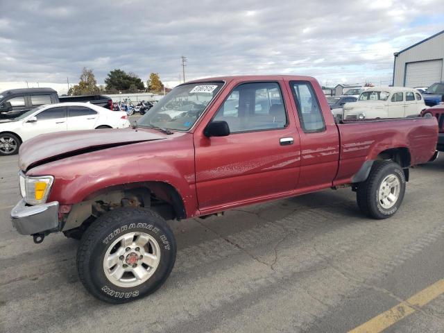  Salvage Toyota Pickup