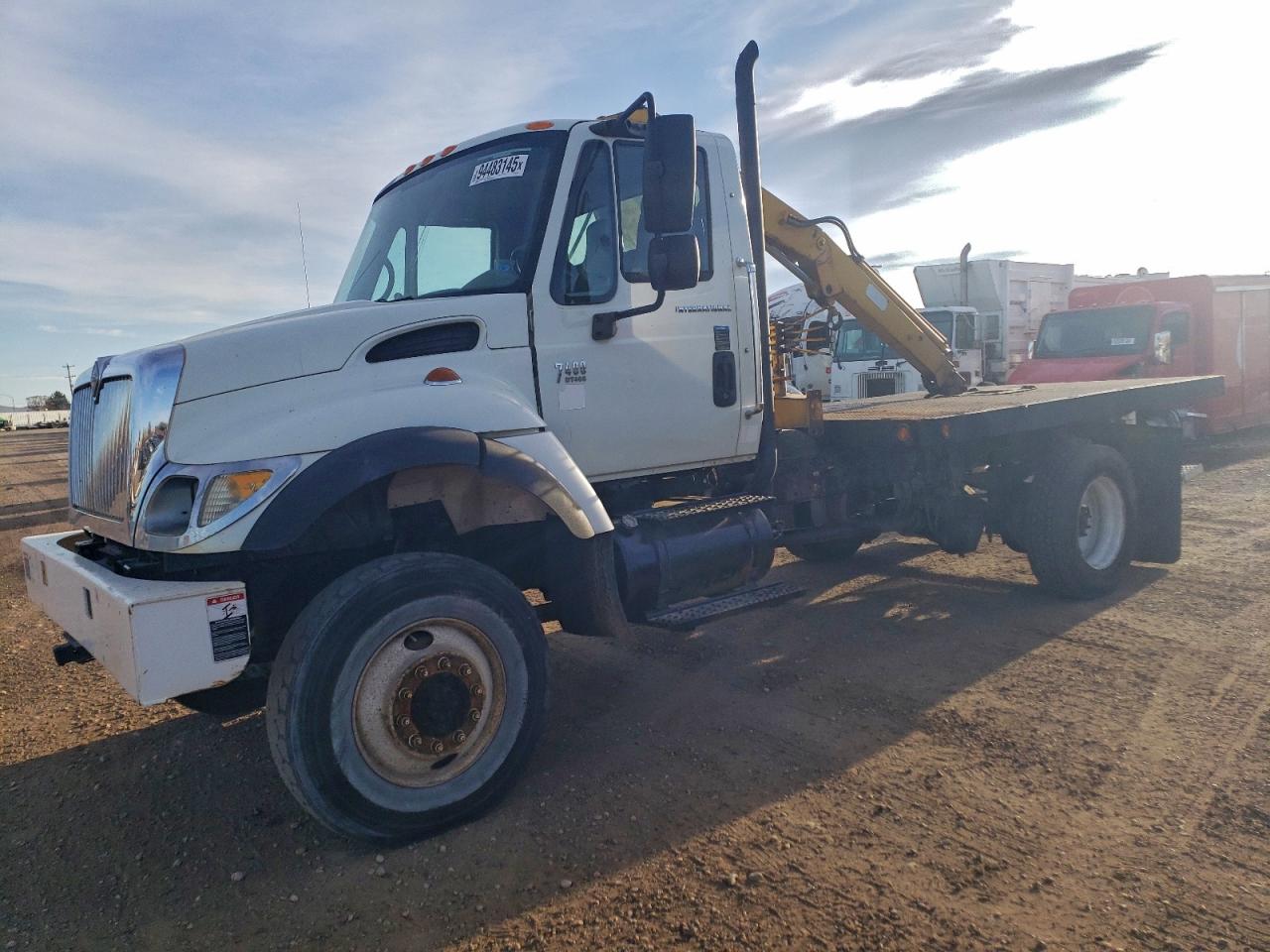 International 7000 7400 7400 Image 1