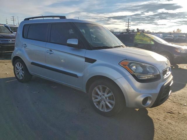 Kia Soul + Image 8
