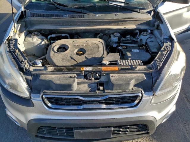 Kia Soul + Image 10