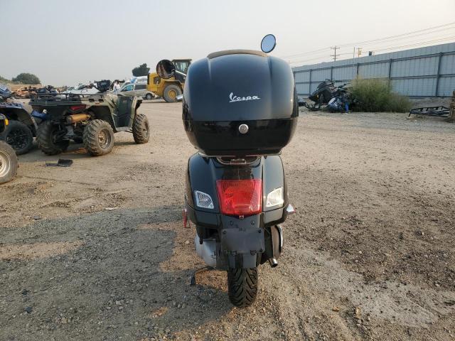 Vespa Scooter 250 Image 8