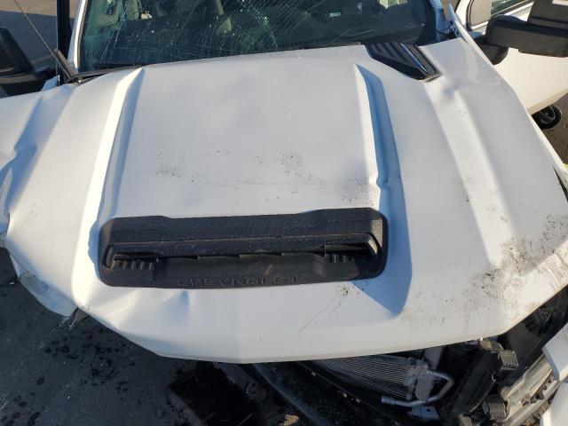 Chevrolet Silverado K2500 Heavy Duty Image 12